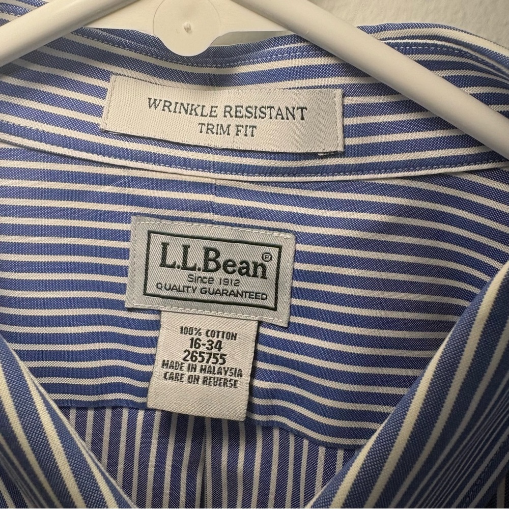 L.L. Bean Blue Pinstripe Men's Wrinkle Resistant Trim Fit Button-Down Shirt - Picture 2 of 4